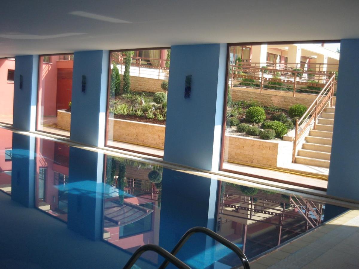 4 Epoxes Hotel Spa Káto Loutrákion Exterior foto